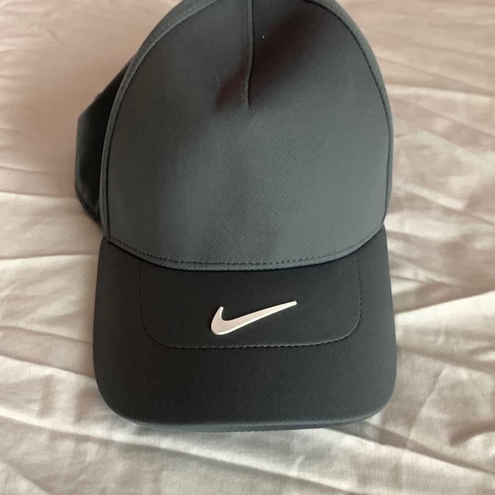 Nike Men’s Cap